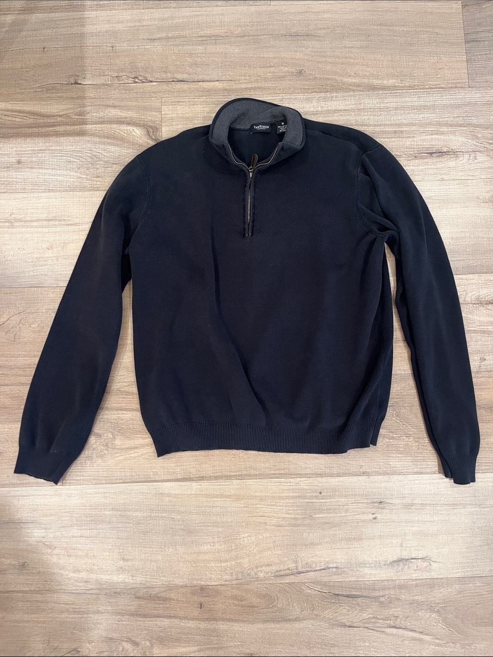 Van Heusen Men’s Black Half-Zip Pullover Sweater Size Medium